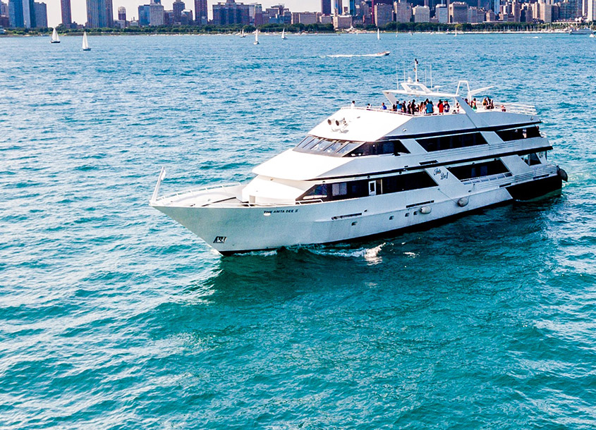 private yacht tour chicago